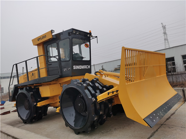 GYL203垃圾压实机发货现场