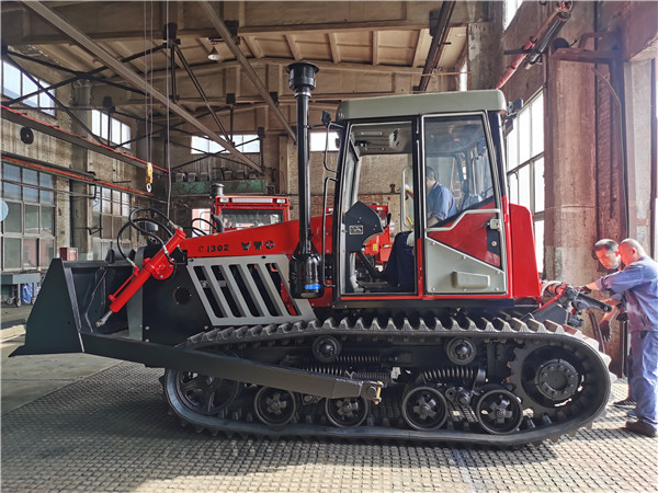 东方红C1302星空游戏手机安卓平板版